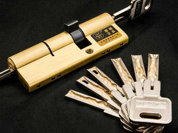 广宁24小时上门开锁公司